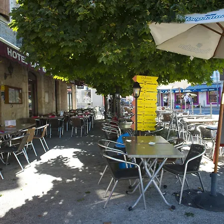 Hotel De La Gare 2*