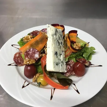 호텔 De La Gare Sévérac-le-Château